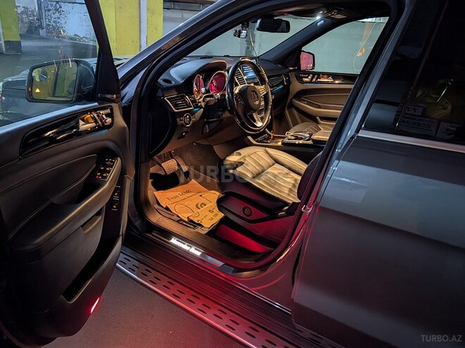 Mercedes GLS 450 4MATIC-9