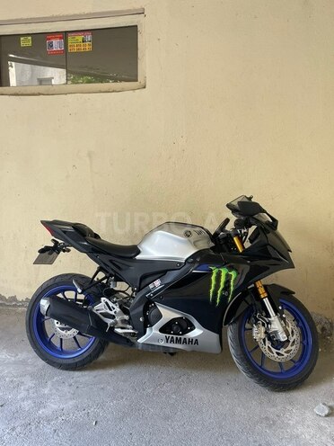 Yamaha R15M-6