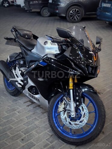 Yamaha R15M-9