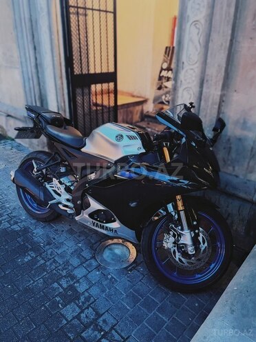 Yamaha R15M-1