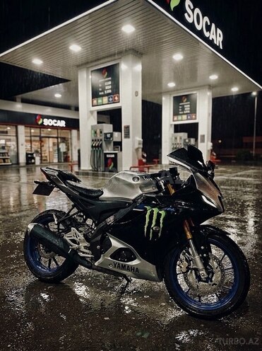 Yamaha R15M-4
