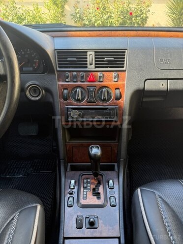 Mercedes C 240-8