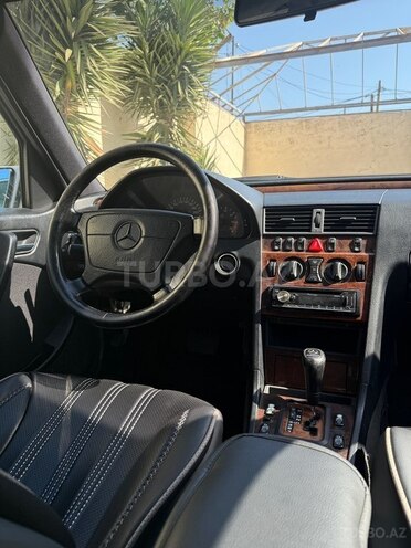 Mercedes C 240-7