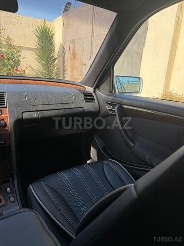 Mercedes C 240-13