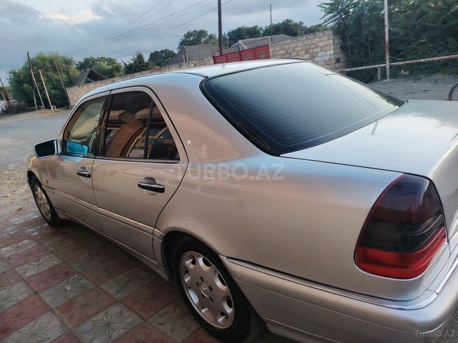 Mercedes C 180-3
