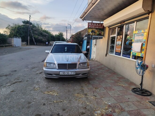 Mercedes C 180-1