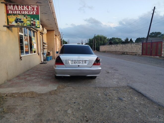 Mercedes C 180-2