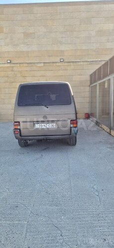 Volkswagen Transporter-4