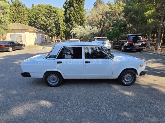 LADA (VAZ) 2107-4