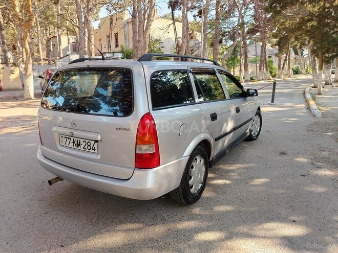 Opel Astra-4