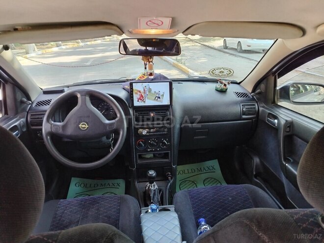 Opel Astra-9