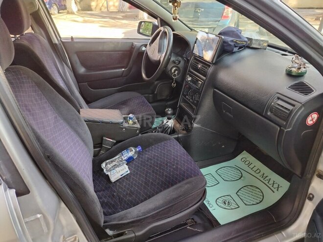 Opel Astra-15