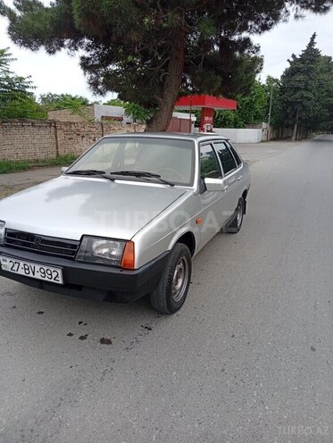LADA (VAZ) 21099-4