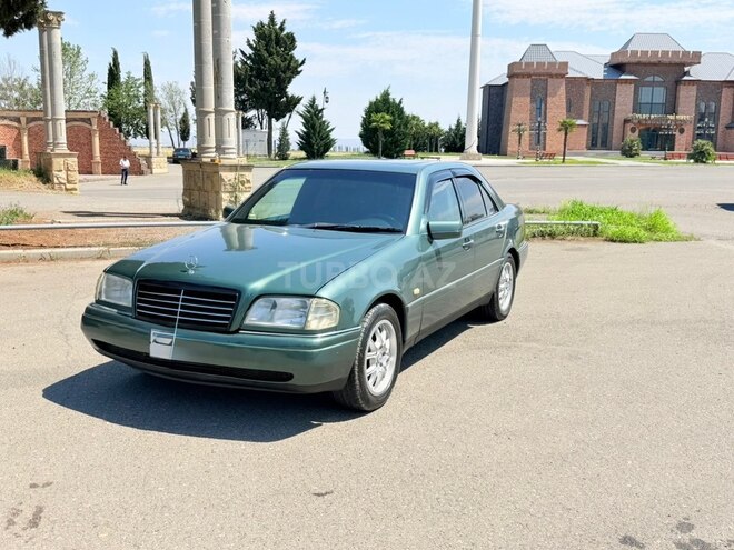 Mercedes C 220-1