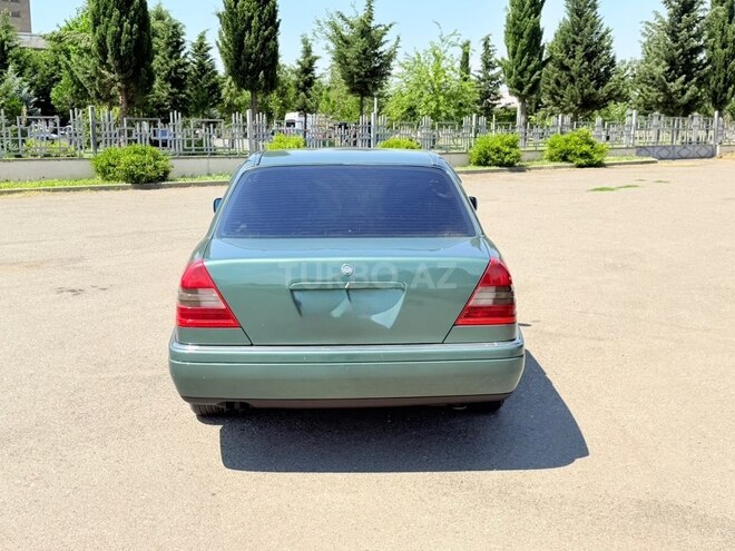 Mercedes C 220-2