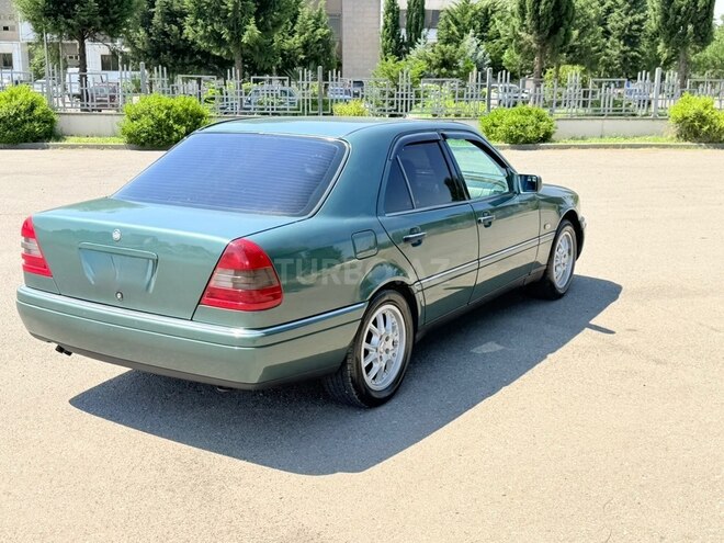 Mercedes C 220-16