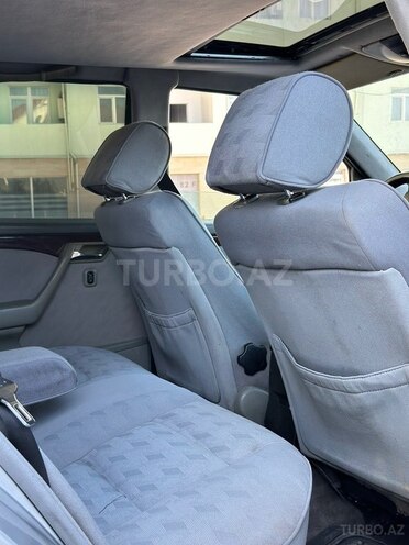 Mercedes C 250-7