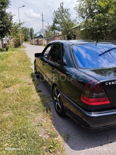 Mercedes C 230-7