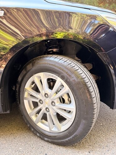 Chevrolet Cobalt-11