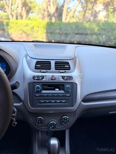 Chevrolet Cobalt-15