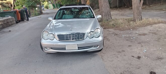 Mercedes C 240-1
