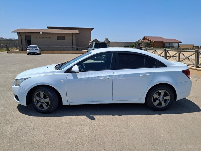 Chevrolet Cruze-9