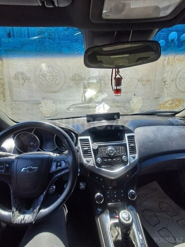 Chevrolet Cruze-14
