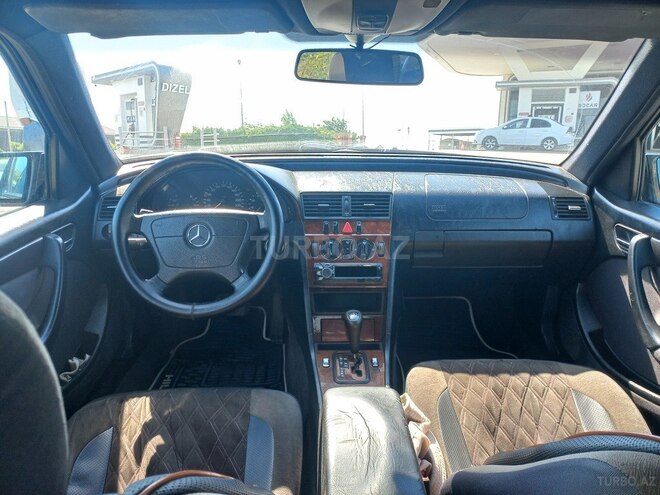 Mercedes C 180-7
