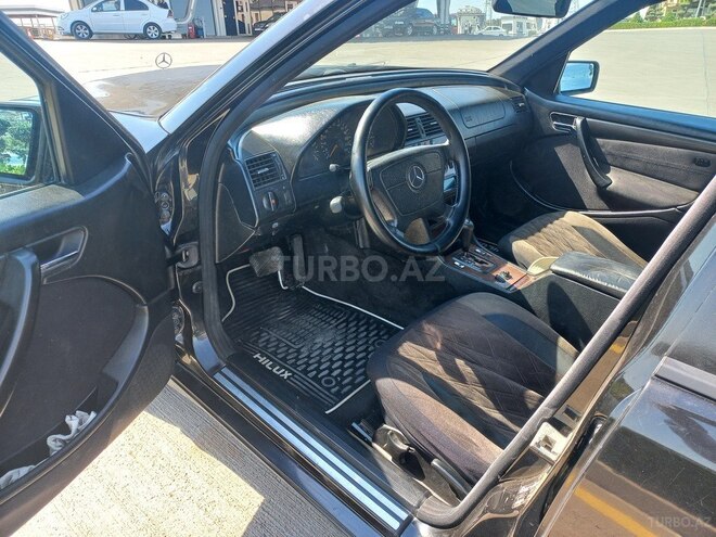 Mercedes C 180-6