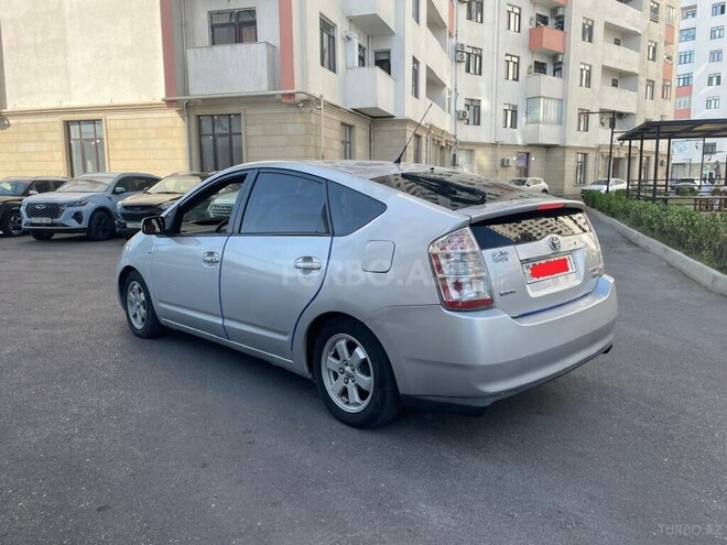 Toyota Prius-6