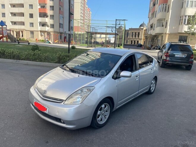 Toyota Prius-4
