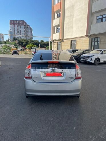 Toyota Prius-10