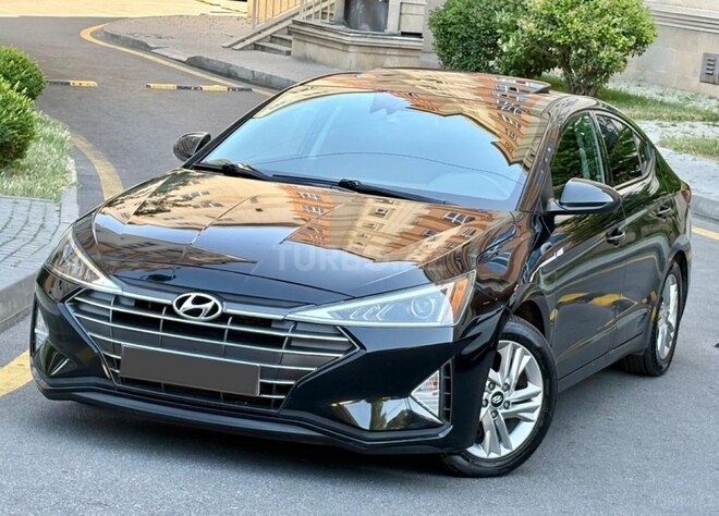 Hyundai Elantra-3