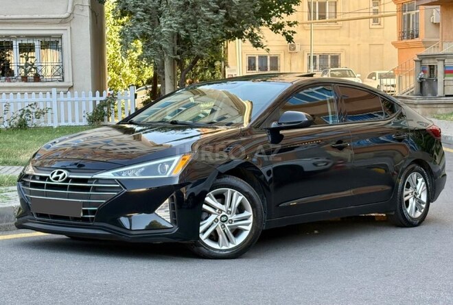 Hyundai Elantra-6
