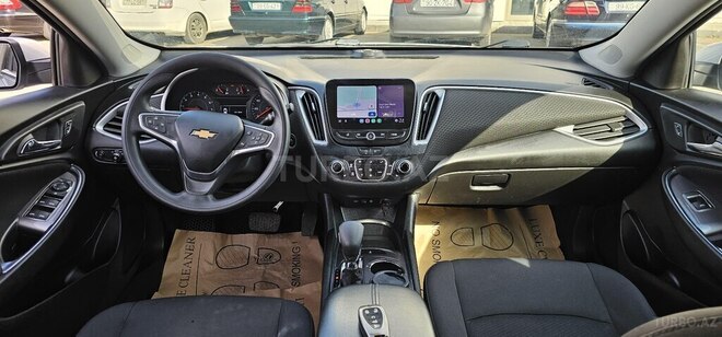 Chevrolet Malibu-13