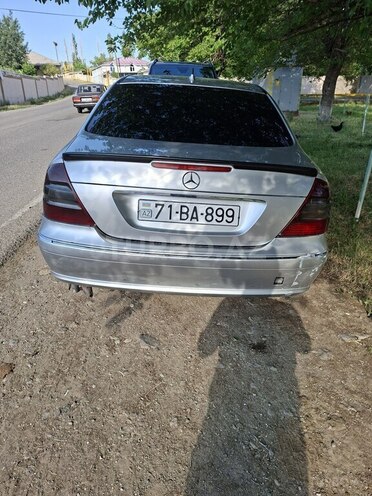 Mercedes E 220-3
