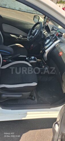 Nissan Note-4