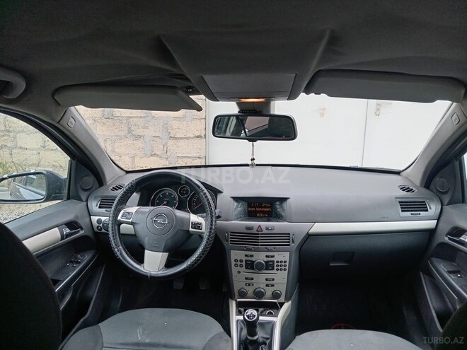 Opel Astra-2