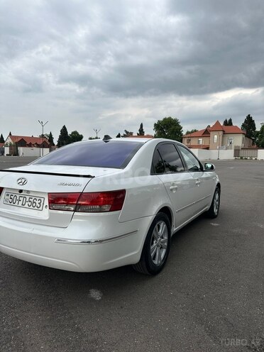 Hyundai Sonata-10