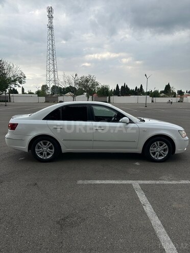 Hyundai Sonata-9