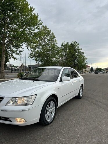 Hyundai Sonata-4