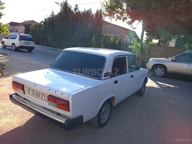 LADA (VAZ) 2107-4