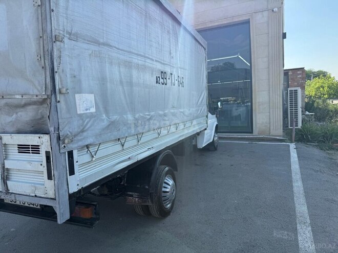 Ford Transit-2