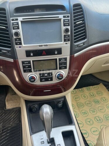 Hyundai Santa Fe-6