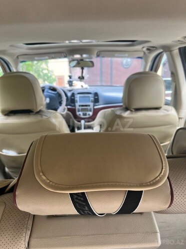 Hyundai Santa Fe-11