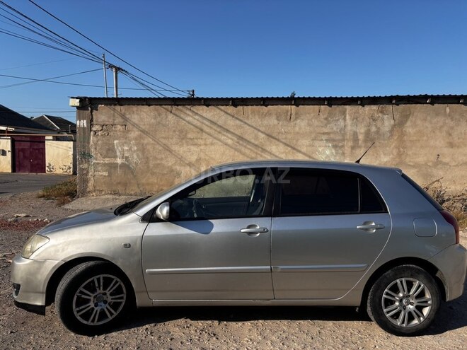 Toyota Corolla-4