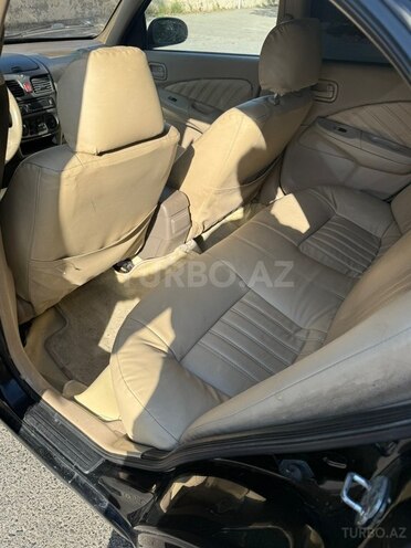 Nissan Sunny-5