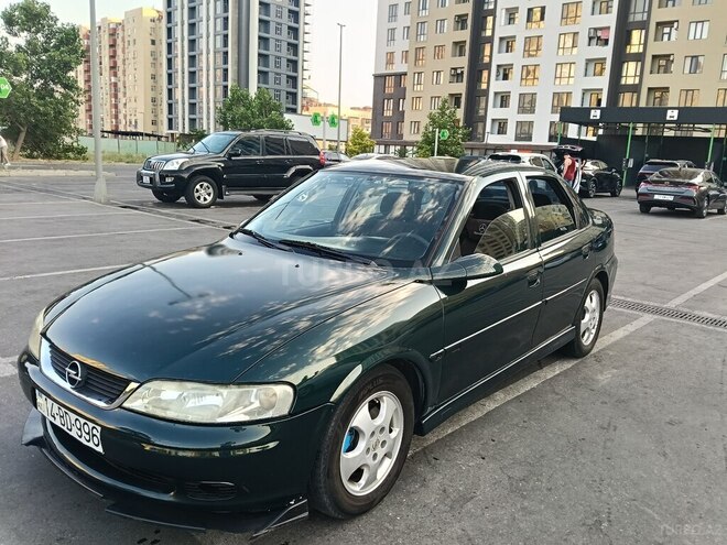 Opel Vectra-4