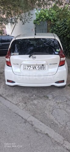 Nissan Note-7