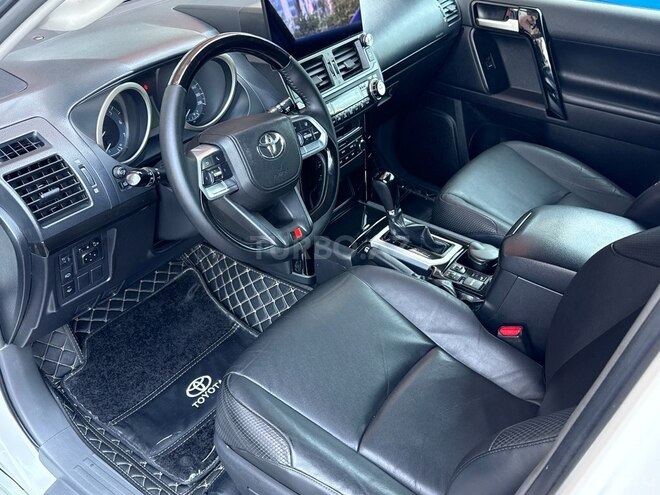 Toyota Land Cruiser Prado-7